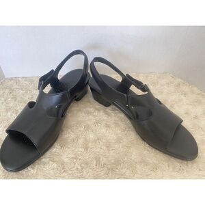 SAS‎ Womens Sandals sz 10.5 Sling Back Easy Fasten Comfortable Dress S1